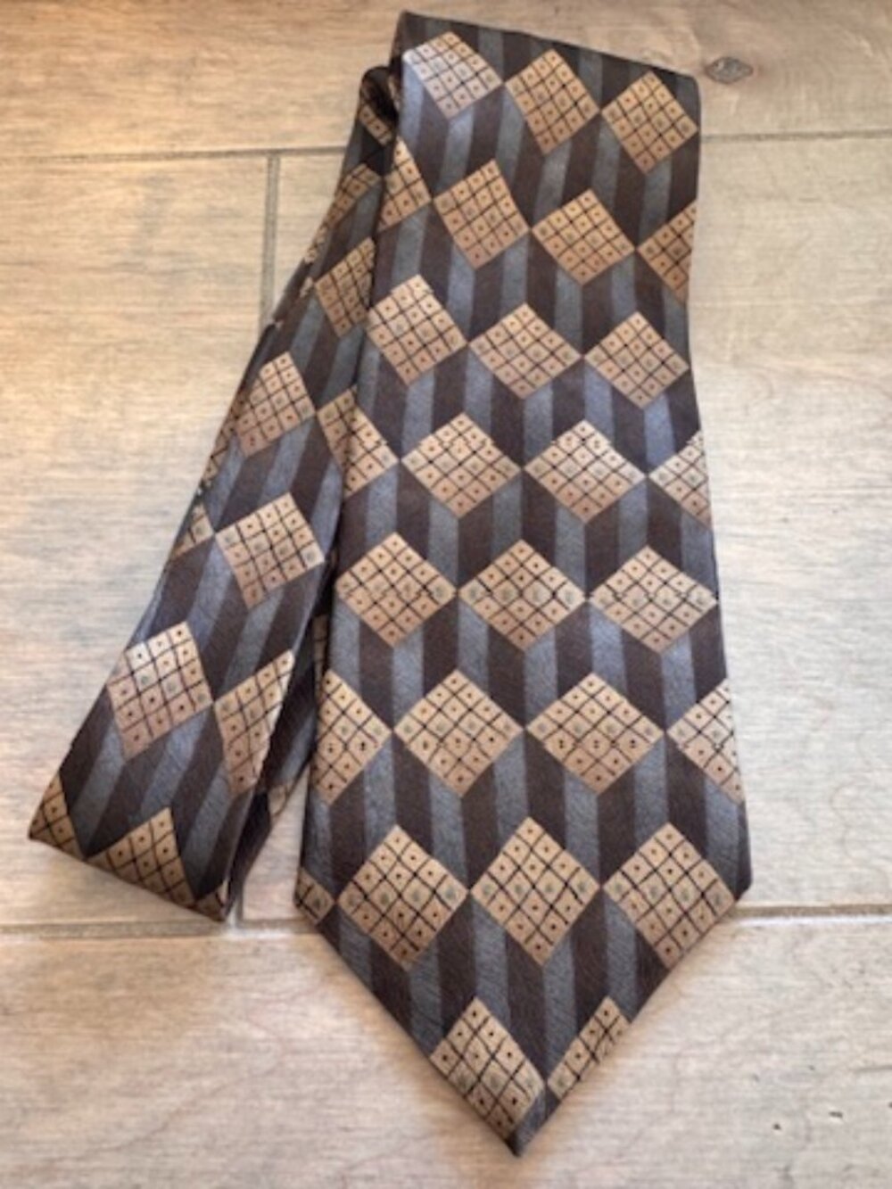 Geometric Vintage! Baracuta Brown & Tan Silk Tie